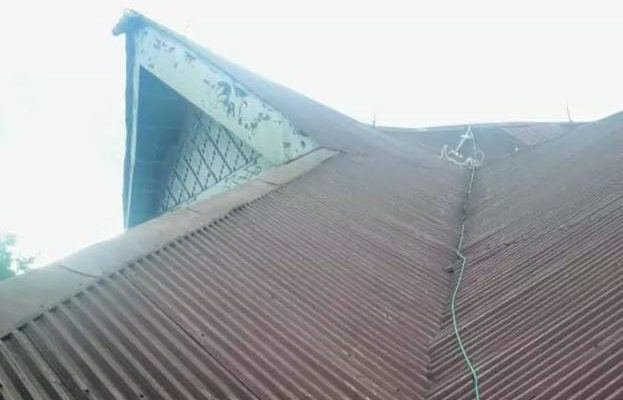 Dirut RSUD Djasamen Saragih, dr Aulia Sukri Sambas MKM Gerak Cepat Perbaiki Atap Seng Rumah Sakit Yang Rusak