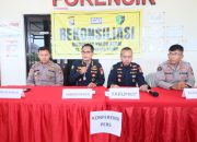 POLDA KEPRI GELAR KONFERENSI PERS PEMULANGAN JENAZAH KORBAN KEBAKARAN KAPAL FEDERAL