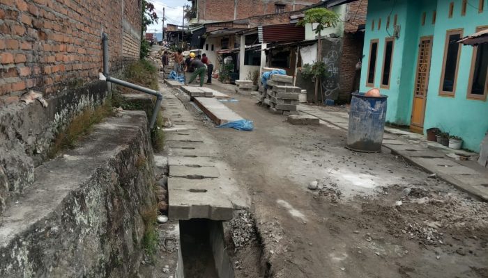 Rehabilitasi Drainase Jalan Garuda di Kelurahan Naga Pitu Direhabilitasi