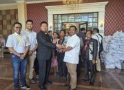 Panitia Perayaan Natal Gereja Se-Sumatera Utara Serahkan Bantuan kepada Ephorus HKBP