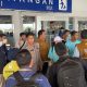 POLDA KEPRI KAWAL PEMULANGAN 133 WNI DEPORTASI DARI MALAYSIA SECARA AMAN DAN KONDUSIF