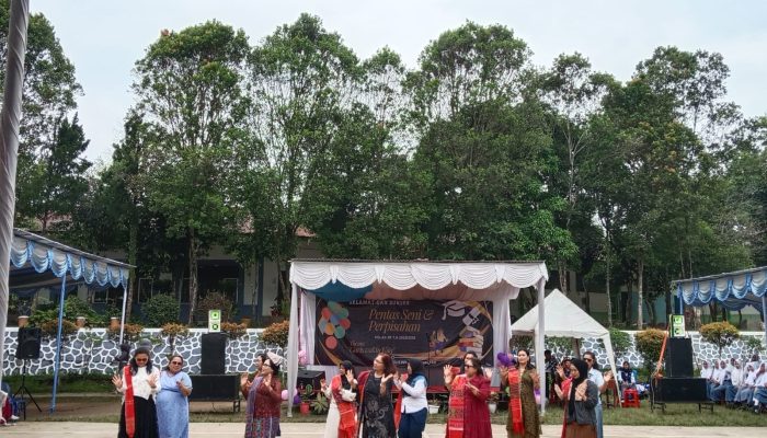 Pensi dan Perpisahan Kelas XII di SMAN 5 Pematangsiantar Tunjukkan Kreativitas