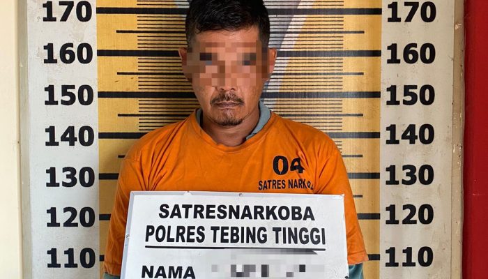 Sat Resnarkoba Polres Tebing Tinggi Tangkap Pengedar Sabu Saat Berada di Warung Pinggir Jalan