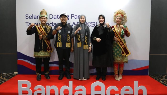 WALI KOTA TEBING TINGGI HADIRI RAKER KOMWIL I APEKSI DI BANDA ACEH