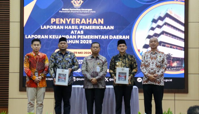 PEMKO TEBING TINGGI RAIH OPINI WTP DELAPAN KALI BERTURUT-TURUT, WALI KOTA: JADIKAN MOTIVASI PEMBANGUNAN KOTA YANG LEBIH BAIK