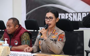 DITRESNARKOBA POLDA KEPRI UNGKAP PEREDARAN SABU DI BATAM, DUA TERSANGKA DAN 233,85 GRAM SABU DIAMANKAN