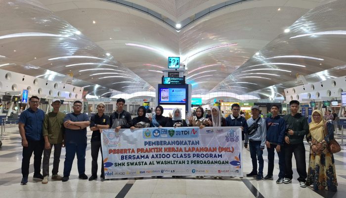 SMK Swasta Al Washliyah 2 Perdagangan Berangkatkan 13 Siswa Ikuti PKL di Jakarta dan Bandung