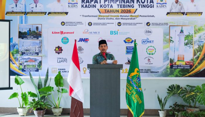 BUKA RAKERDA KADIN 2026, WALI KOTA TEBING TINGGI TEKANKAN KOLABORASI ATASI TANTANGAN EKONOMI DAERAH
