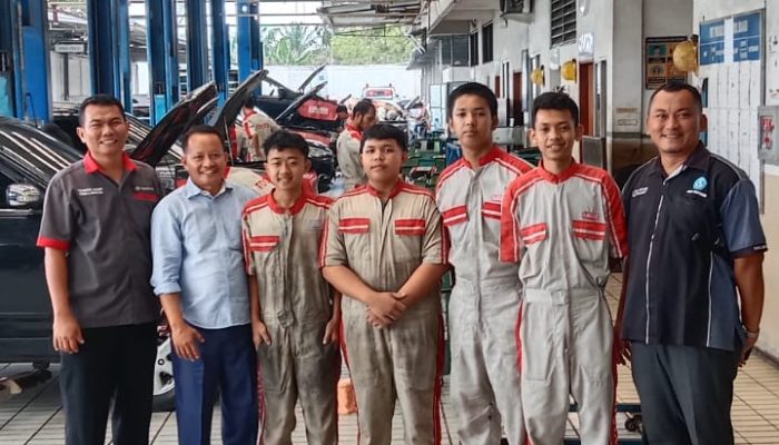 128 Siswa Kelas XII SMK Swasta Al Washliyah 7 Serbelawan Ikuti PKL