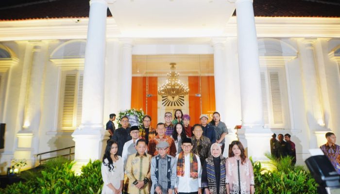 Kapolri Hadiri Pembukaan Pameran Nasirun “Bersimpuh di Kaki Para Guru” di Galeri Nasional Indonesia